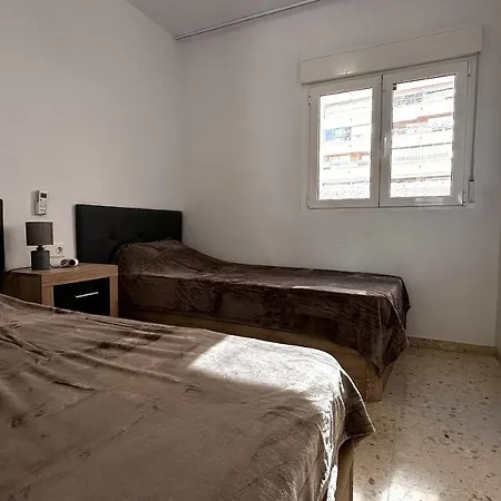 Playa Poniente Hébergement de vacances *